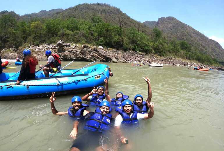 Rishikesh River Rafting in Hindi
